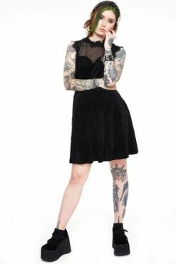 Jawbreaker Embroidered Rose Velvet Skater Dress -Cheap GOTHIC DRESSES Store dra 9357 bi 02 db4ab9bc ba0b 4c89 ad23 bd2c62833cd3 300x
