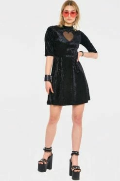 Jawbreaker Heartless Black Velvet Dress -Cheap GOTHIC DRESSES Store heartless black velvet dress jawbreaker 4 300x