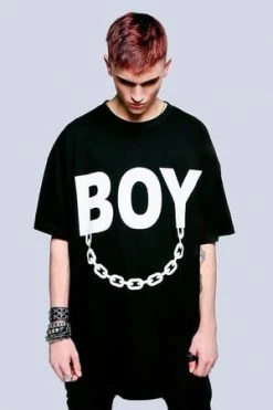 Long Clothing Oversize Boy Chain T-Shirt - Unisex -Cheap GOTHIC DRESSES Store oversize boy chain t shirt unisex long clothing 8 300x