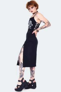 Jawbreaker Rose Vine Screen Print Midi Dress 8 Jawbreaker Rose Vine Screen Print Midi Dress -Cheap GOTHIC DRESSES Store rose vine screen print midi dress dra 9564 03.1444 300x